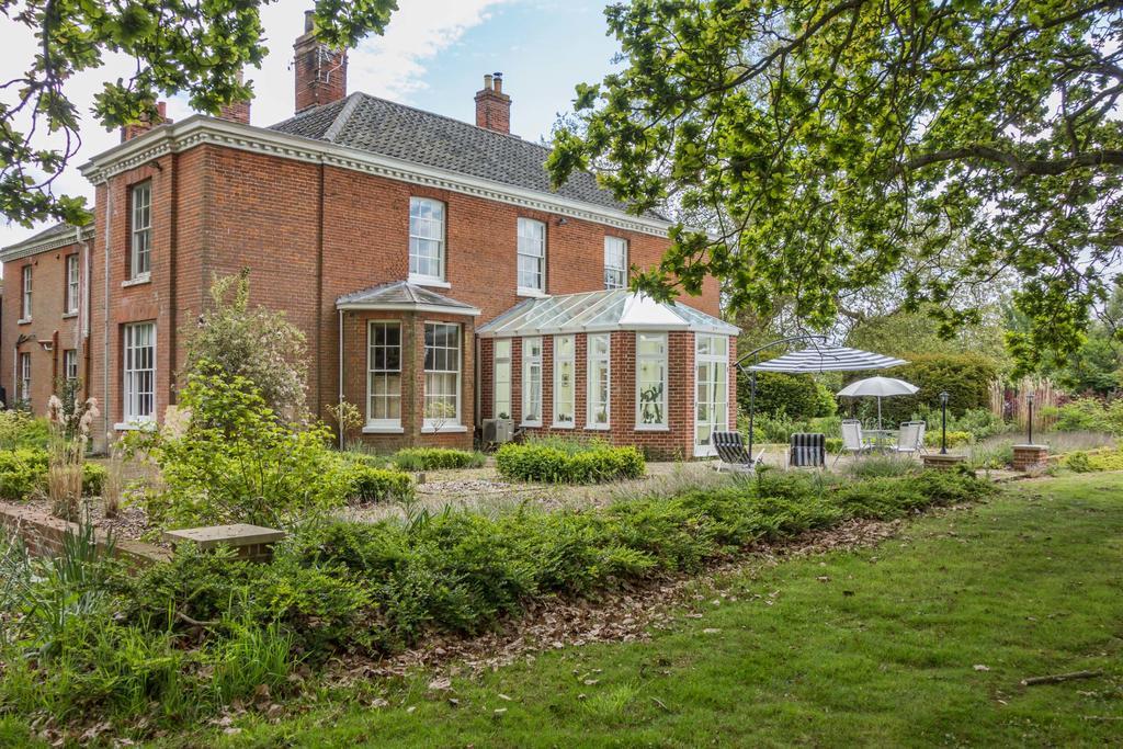 Lingwood Hall 外观 照片